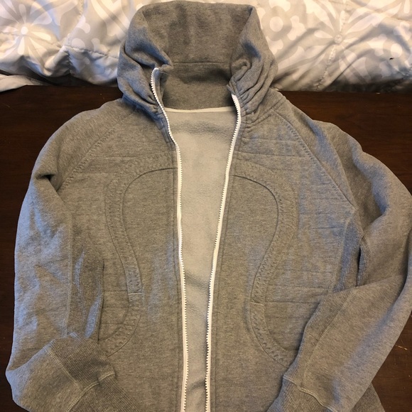 lululemon athletica Sweaters - Lululemon Scuba Sweatshirt Gray est. Size 6